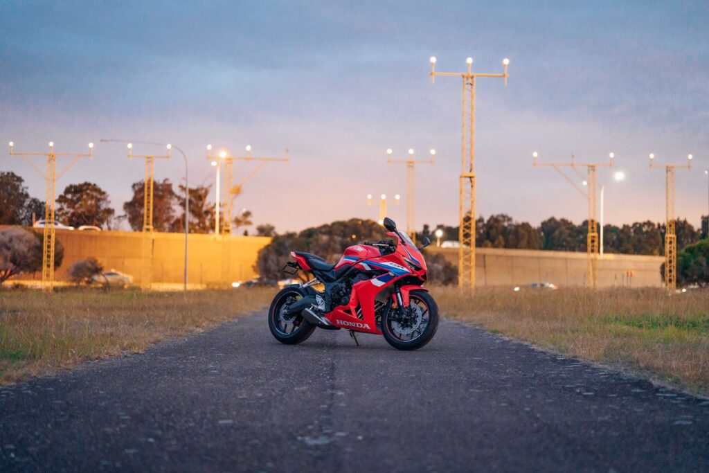 promo-gallery-honda-cbr650r-01