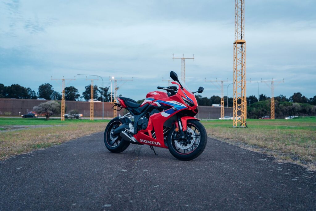 promo-gallery-honda-cbr650r-01